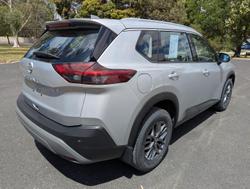 2024 Nissan X-TRAIL ST