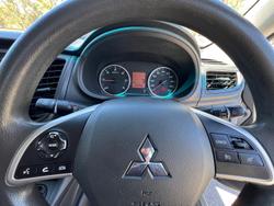 2017 Mitsubishi Triton GLX