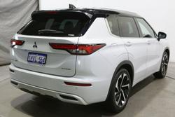 2023 Mitsubishi Outlander Exceed Tourer