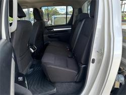 2021 Toyota Hilux SR5