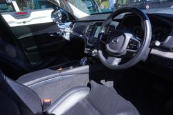 2022 Volvo XC90 B6 Inscription