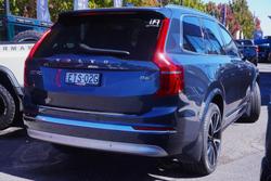 2022 Volvo XC90 B6 Inscription