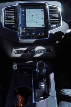 2022 Volvo XC90 B6 Inscription