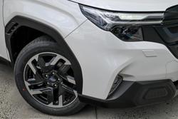 2025 Subaru Forester Hybrid S6 MY26 AWD Crystal White