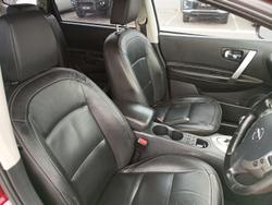 2011 Nissan Dualis +2 Ti J10 Series II MY10 Magnetic Red