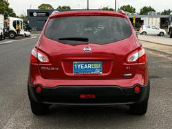2011 Nissan Dualis +2 Ti J10 Series II MY10 Magnetic Red