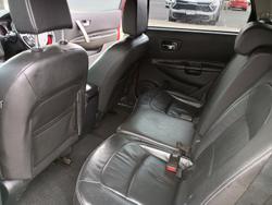 2011 Nissan Dualis +2 Ti J10 Series II MY10 Magnetic Red