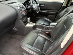 2011 Nissan Dualis +2 Ti J10 Series II MY10 Magnetic Red