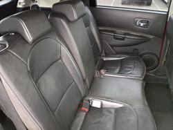 2011 Nissan Dualis +2 Ti J10 Series II MY10 Magnetic Red