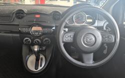 2011 Mazda 2 Neo