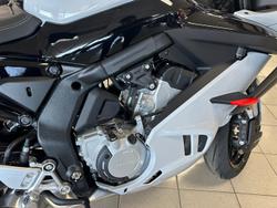 2025 CFMOTO 675SR-R SR Grey