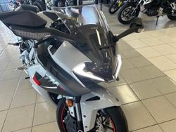2025 CFMOTO 675SR-R SR Grey