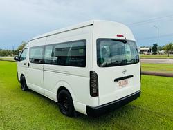 2011 Toyota Hiace 2011 Toyota HiAce Commuter KDH223R With Wheelchair Accessible Braun Lift French Vanilla