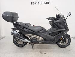 Kymco AK 550