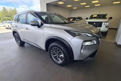 2025 Nissan X-TRAIL ST