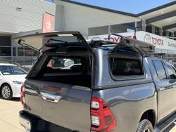 2021 Toyota Hilux SR5