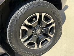 2021 Toyota Hilux SR5