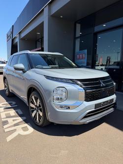 2025 Mitsubishi Outlander Exceed