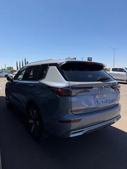 2025 Mitsubishi Outlander Exceed