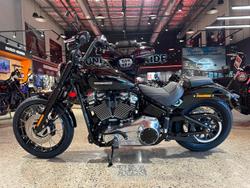 2025 Harley-Davidson Street Bob 117 (FXBB) Softail Black