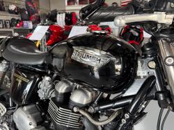 2008 Triumph Thruxton 900 Thruxton Black