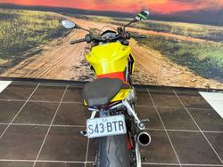 2021 APRILIA TUONO YELLOW