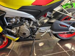 2021 APRILIA TUONO YELLOW