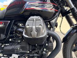 2023 MOTO GUZZI V7 STONE Black