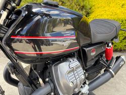2023 MOTO GUZZI V7 STONE Black