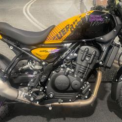 2025 Royal Enfield Guerrilla 450 Playa Black