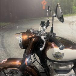 2025 Royal Enfield 2025 Royal Enfield 350CC CLASSIC 350 CHROME ROAD