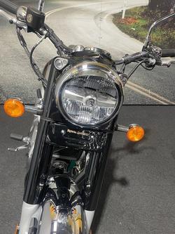 2025 Royal Enfield CLASSIC 650 Black