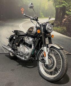 2025 Royal Enfield CLASSIC 650 Black