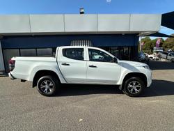 2022 Mitsubishi Triton GLX