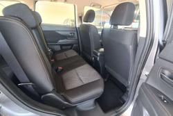 2017 Mitsubishi Outlander ES