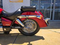 2005 HONDA VT750C SHADOW Red