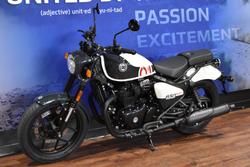 2025 Royal Enfield 2025 Royal Enfield 650CC SHOTGUN 650 Road White