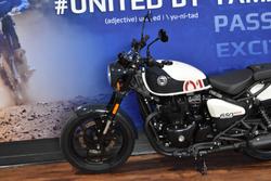 2025 Royal Enfield 2025 Royal Enfield 650CC SHOTGUN 650 Road White