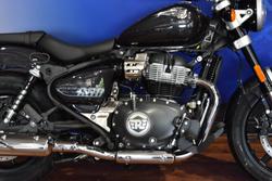 2025 Royal Enfield SUPER METEOR 650 Black