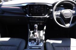 2025 Isuzu MU-X X-TERRAIN