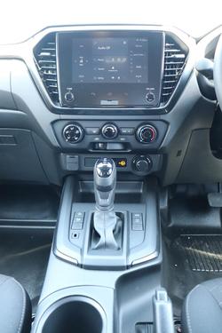 2025 Isuzu D-MAX X-RIDER