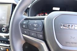 2025 Isuzu MU-X X-TERRAIN