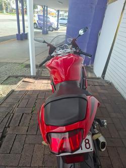 2015 Triumph DAYTONA 675 RED