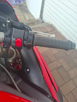 2015 Triumph DAYTONA 675 RED