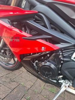 2015 Triumph DAYTONA 675 RED