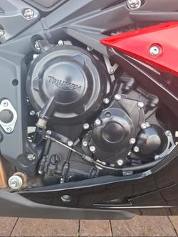 2015 Triumph DAYTONA 675 RED