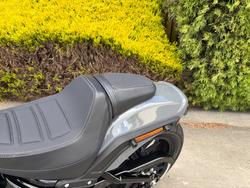 2022 HARLEY-DAVIDSON FXFBS FAT BOB (114) Grey