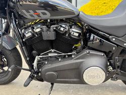 2022 HARLEY-DAVIDSON FXFBS FAT BOB (114) Grey