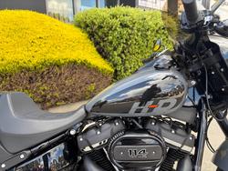 2022 HARLEY-DAVIDSON FXFBS FAT BOB (114) Grey