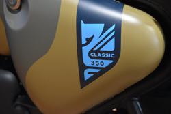 2025 Royal Enfield CLASSIC 350 SIGNALS Camo/Green